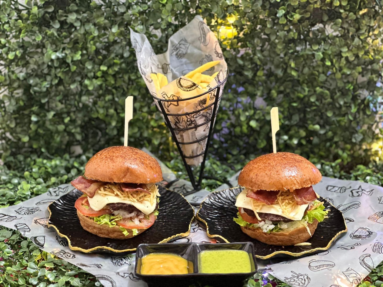 2x1 Hamburguesa Especial Callejera Al Carbón
