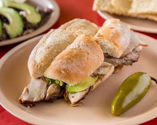 Torta de Carnitas