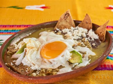 Chilaquiles con Huevo