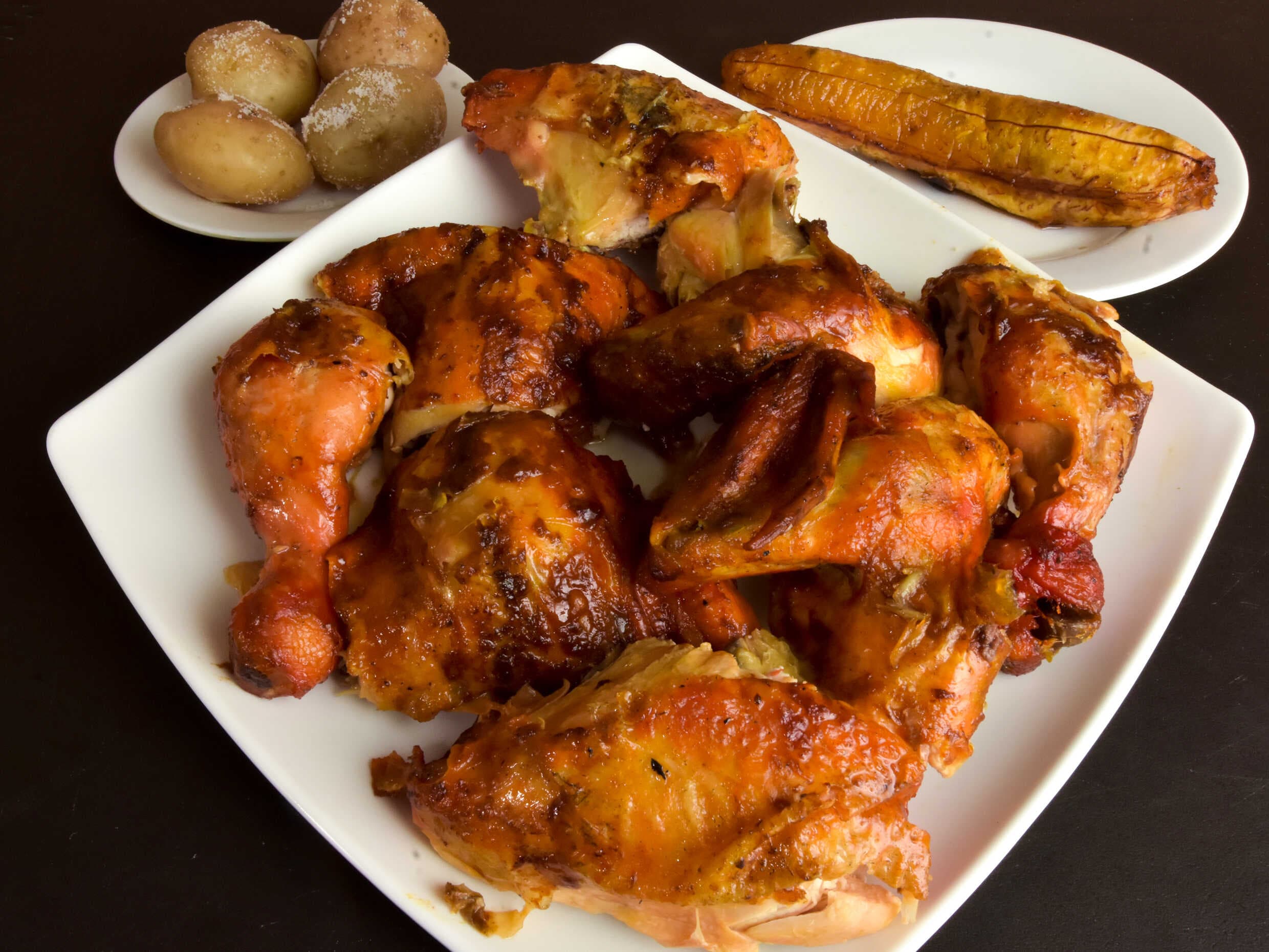 Combo- Familiar (1 Pollo + Maduro+ Econolitro)
