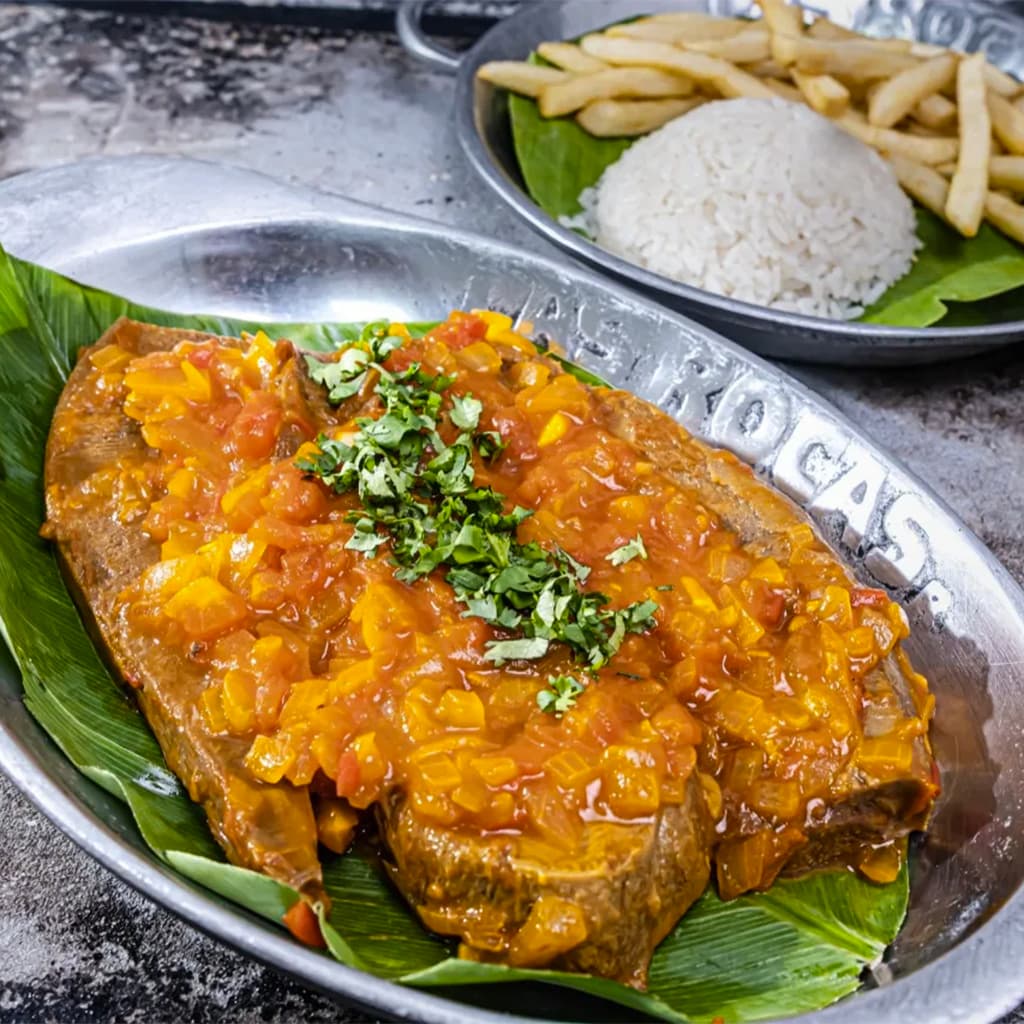 Lengua en Salsa Criolla