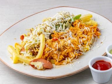 Salchipapa Criolla Pollo Desmechado Para Dos