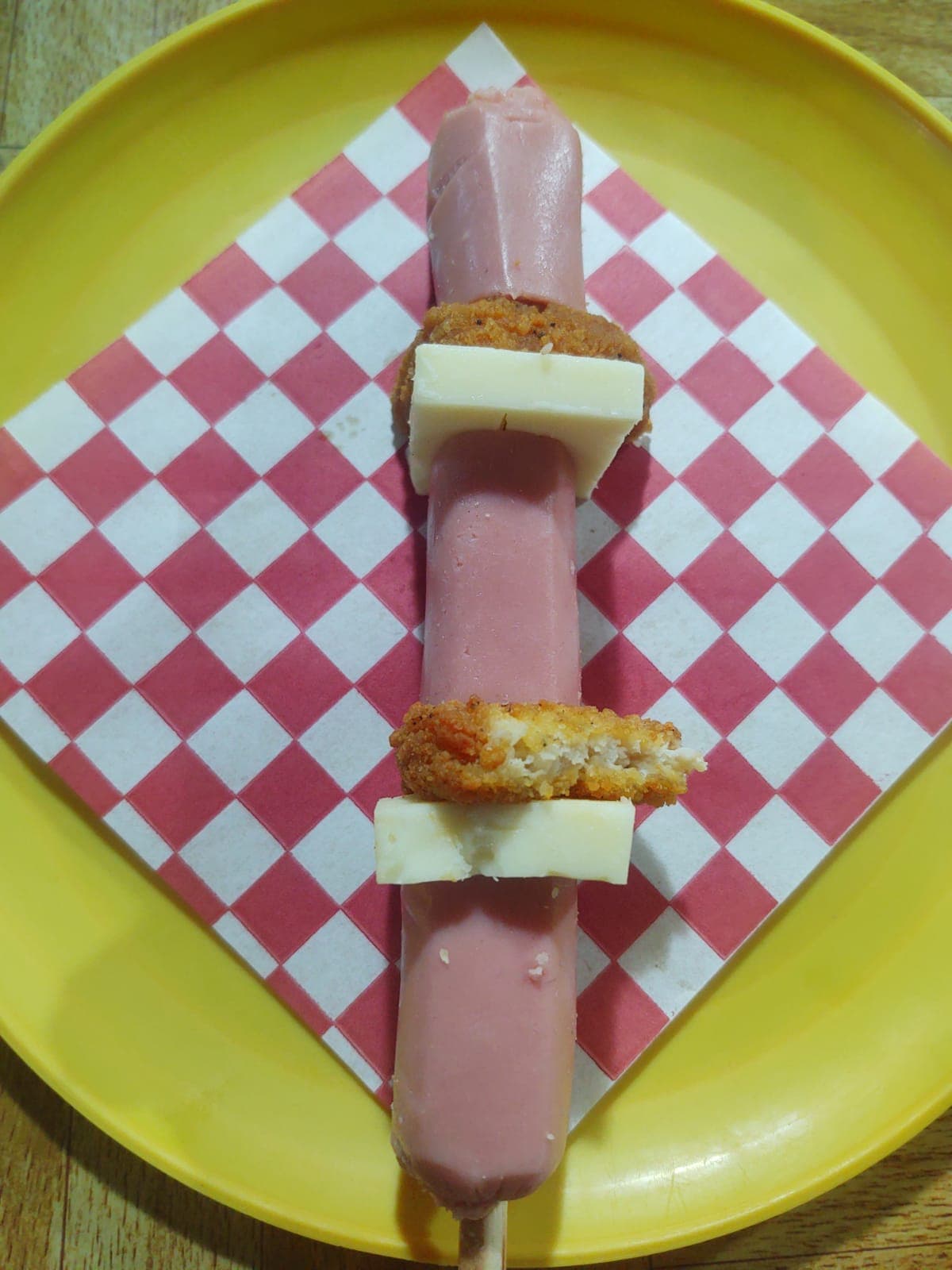 Banderilla Salchipollo