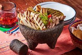 Molcajete de Pechuga de Pollo