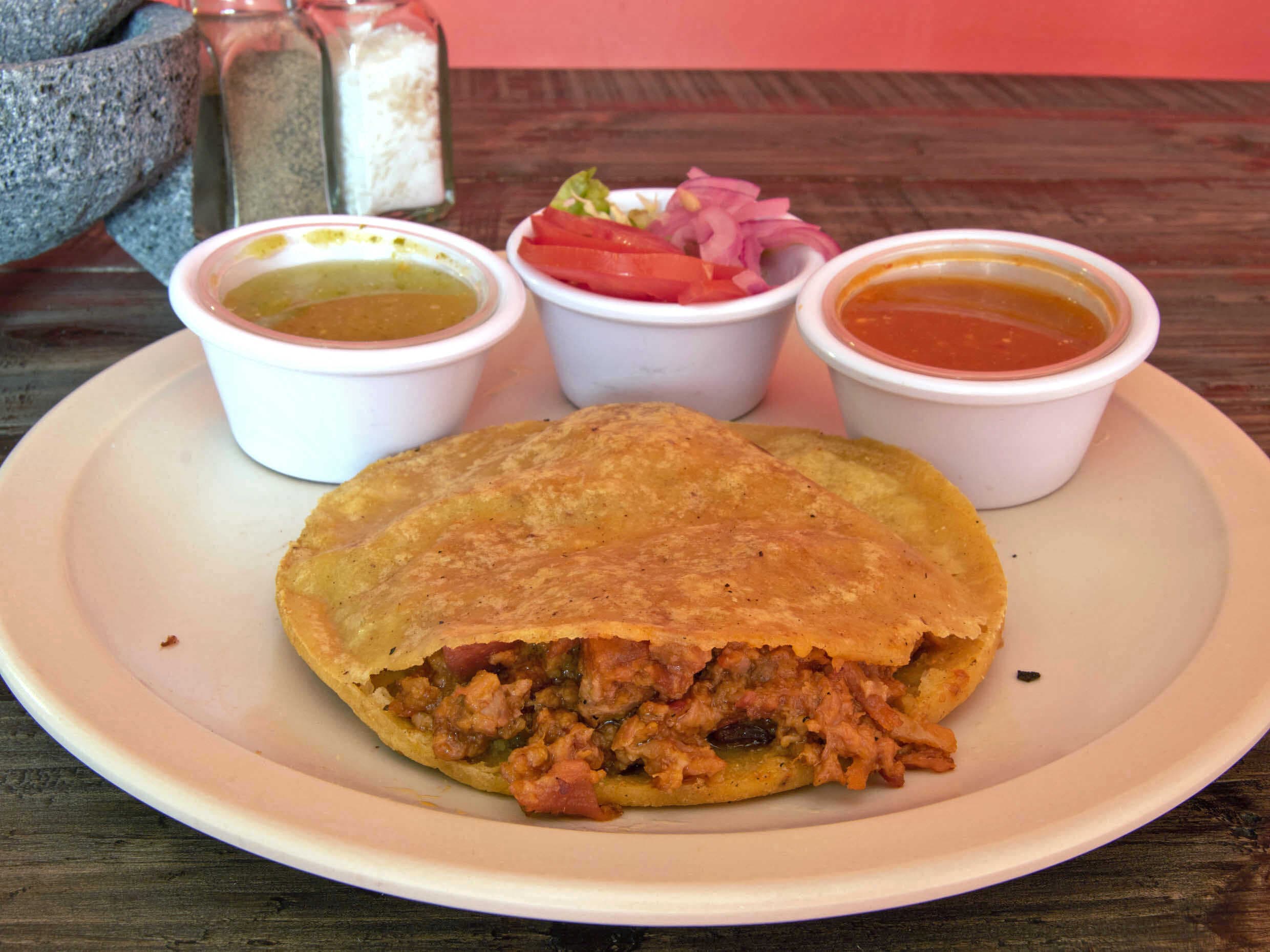 Gordita De Chicharrón Prensado