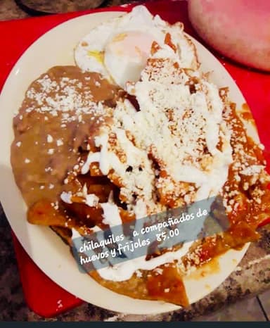 Chilaquiles con huevo