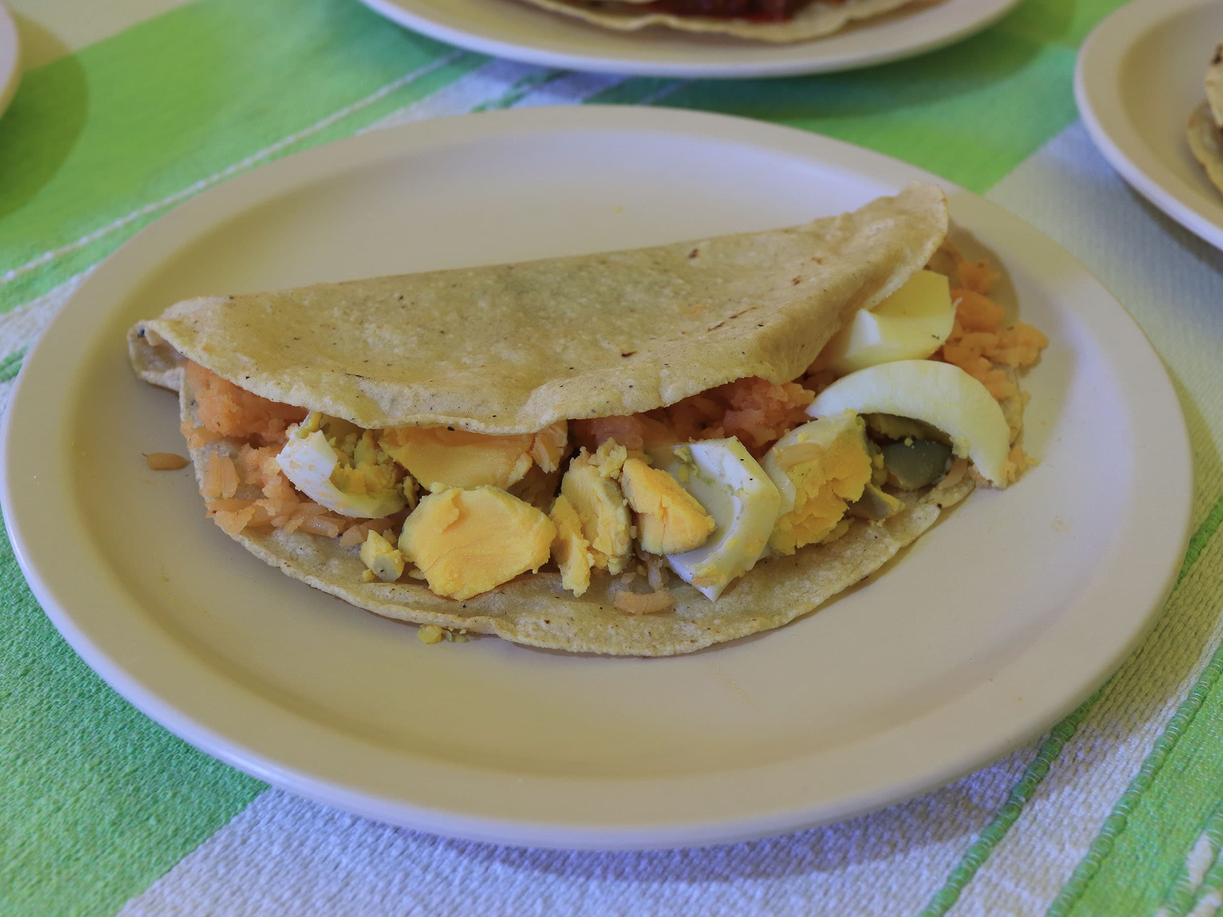 Taco de Huevo Duro