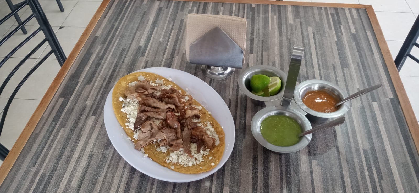 Huarache de Bistec