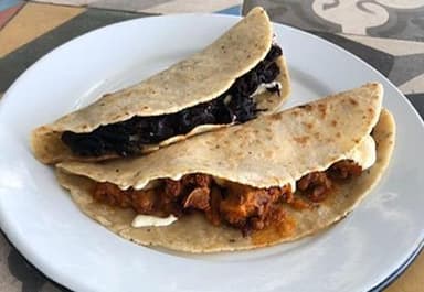 Quesadilla + Agua 1 litro