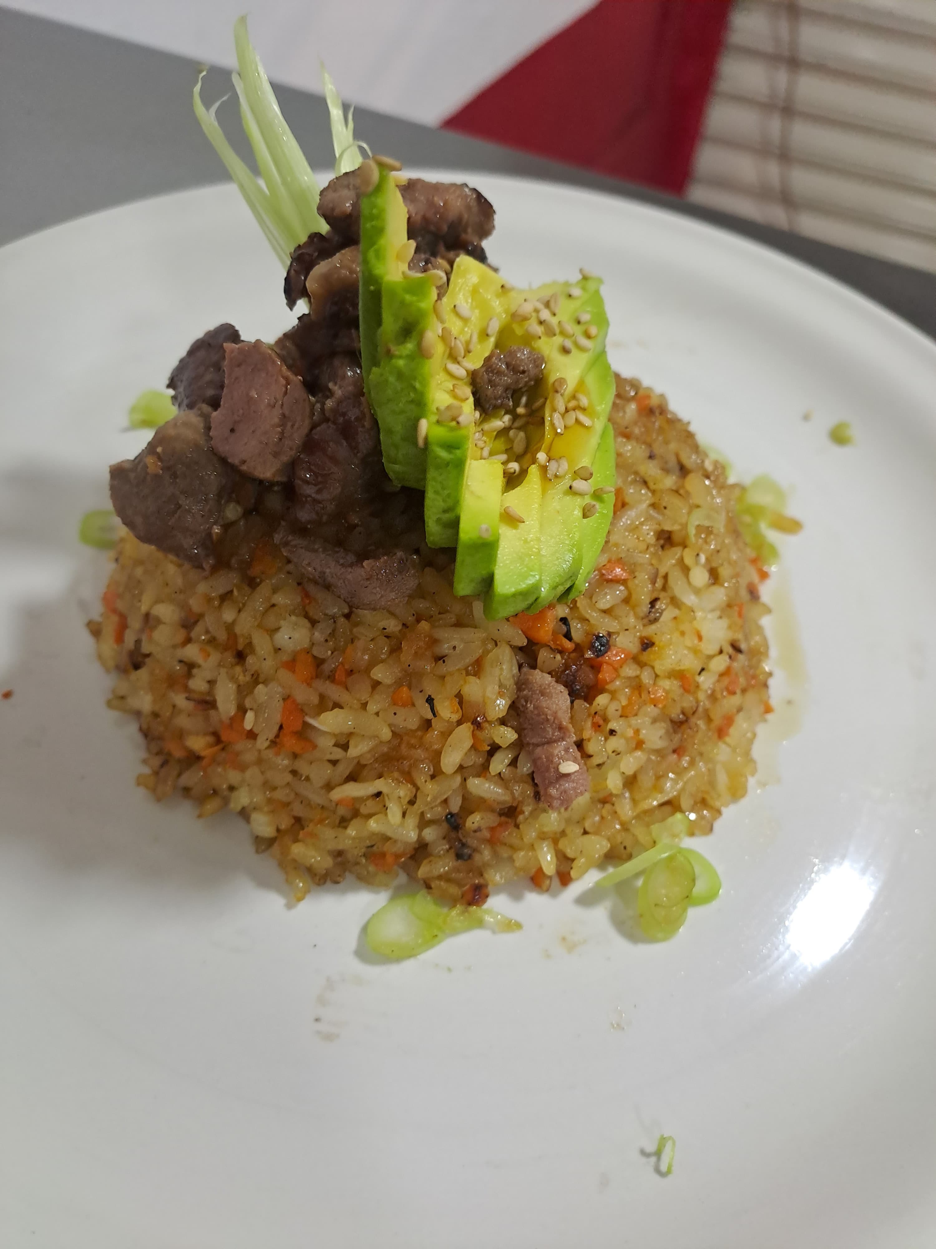 Yakimeshi con Arrachera