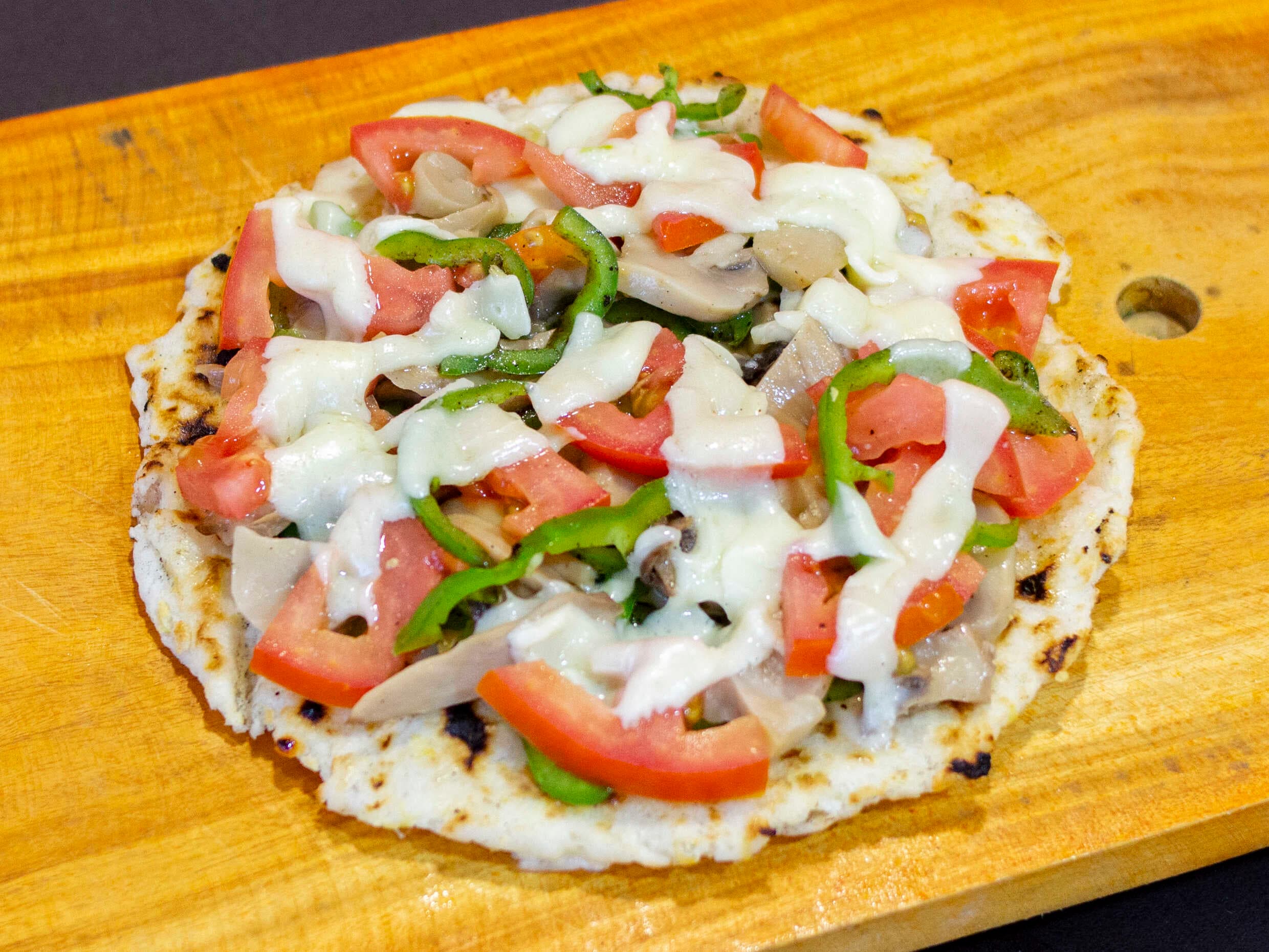 Arepa Pizza Vegetariana