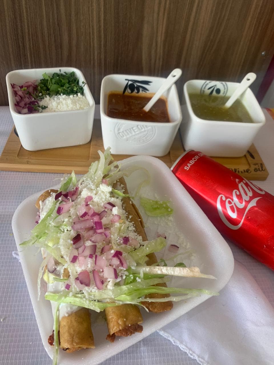 Tacos Dorados de Frijol