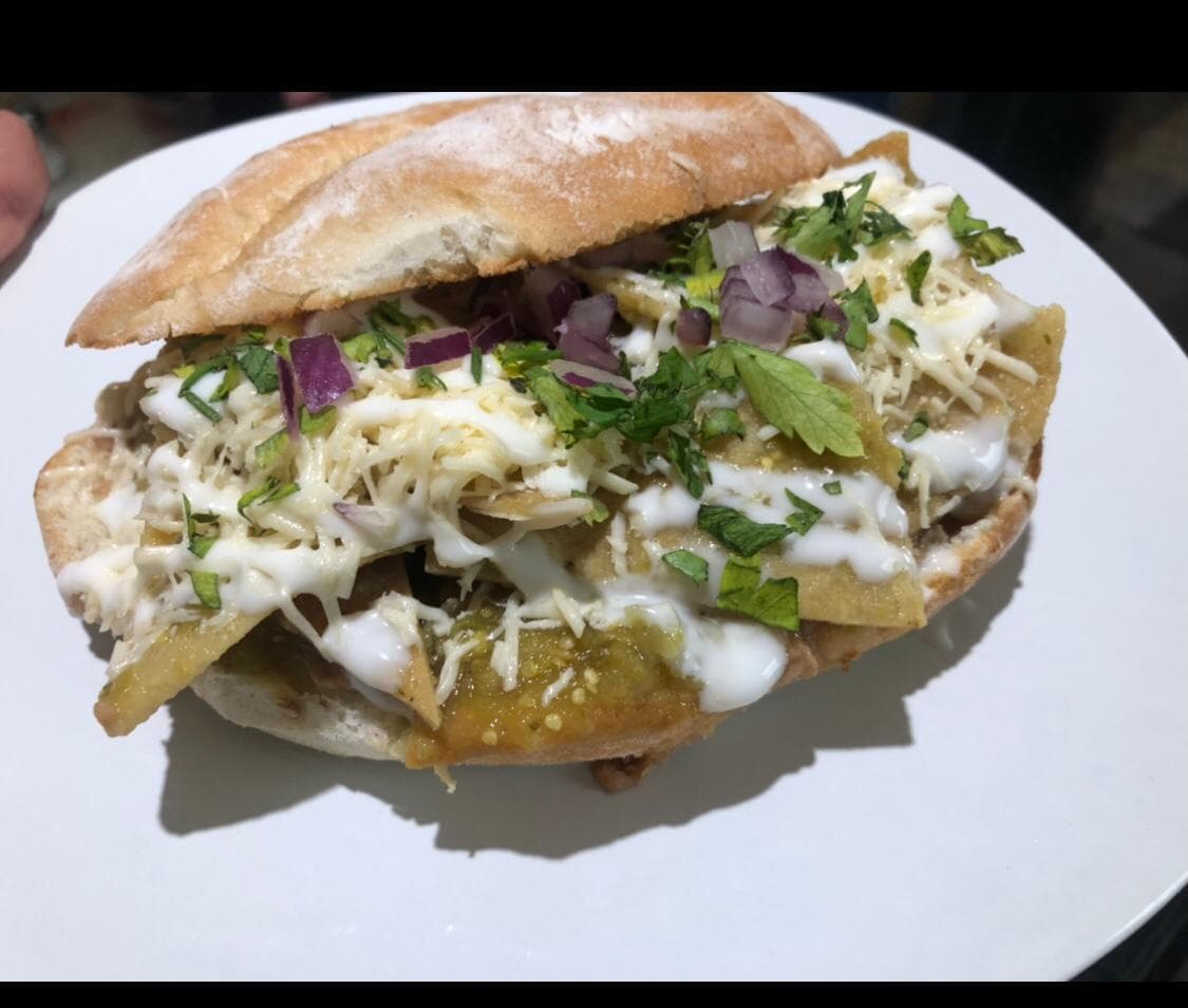 Torta de Chilaquiles