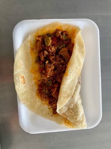 Taco de Nopales con Carne de Res