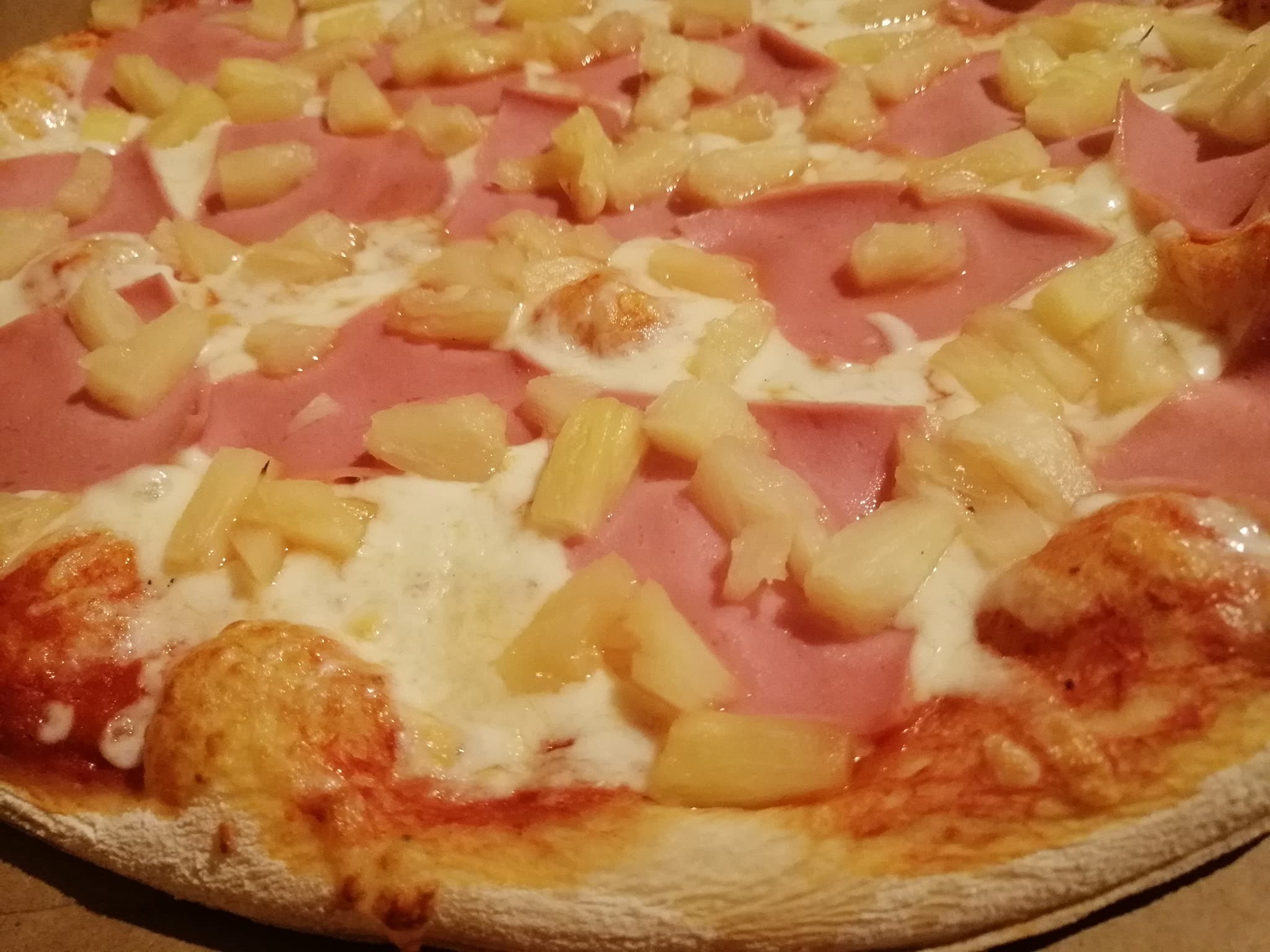 Pizza Hawaiana
