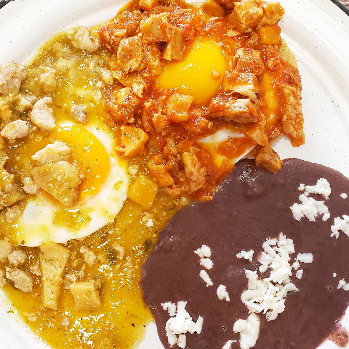 Huevos Divorciados