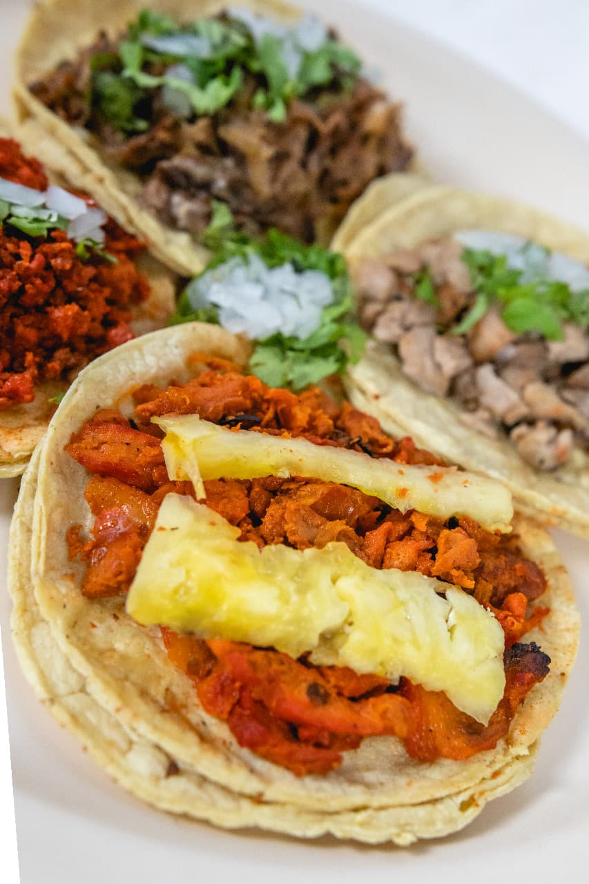 Taco de Chuleta con Queso