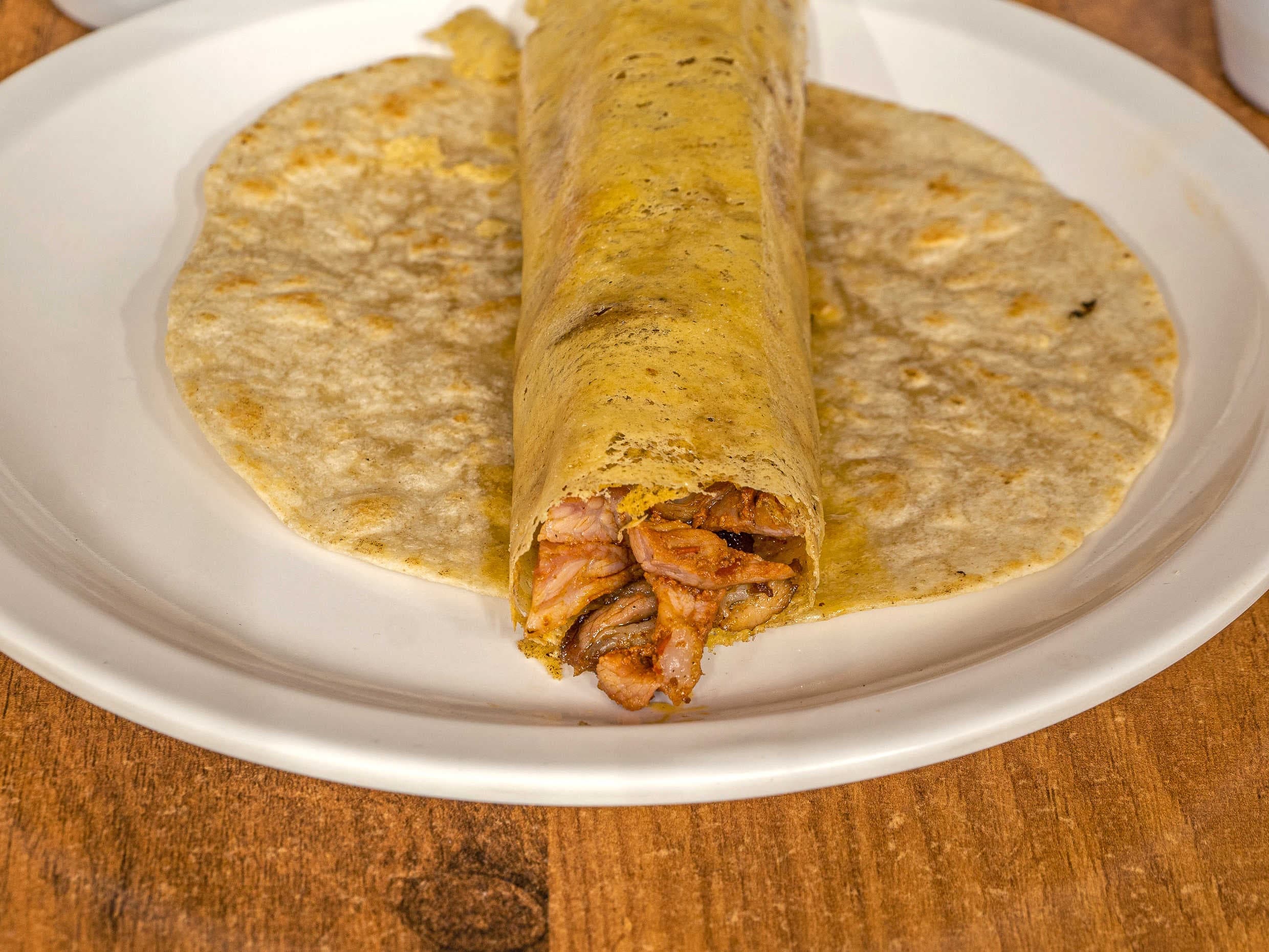 Takostra de pollo