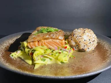 Salmón Wok