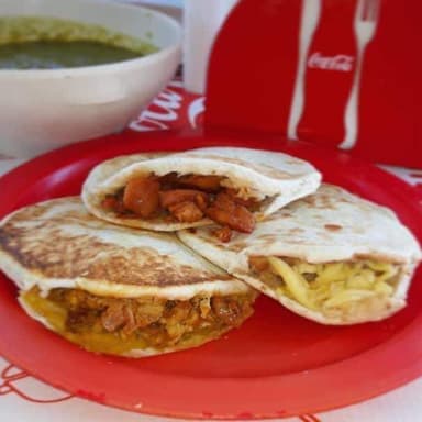 Gordita de Harina Frijoles.