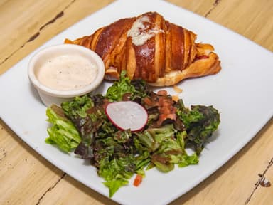 Croissant de Jamón y Queso