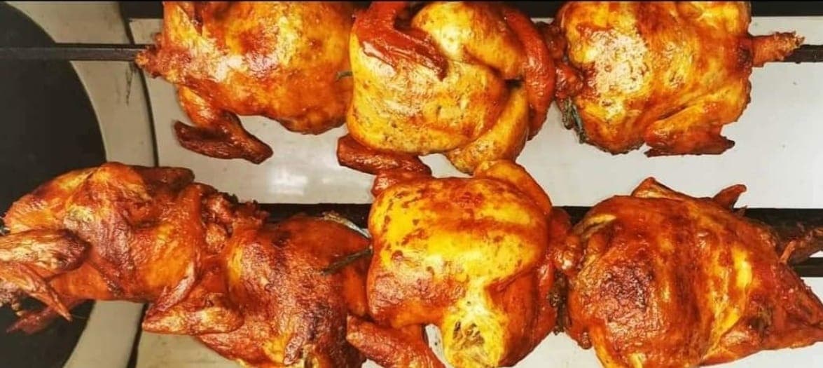 Pollo Rostizado Grande + 2 Complemento ¡GRATIS!