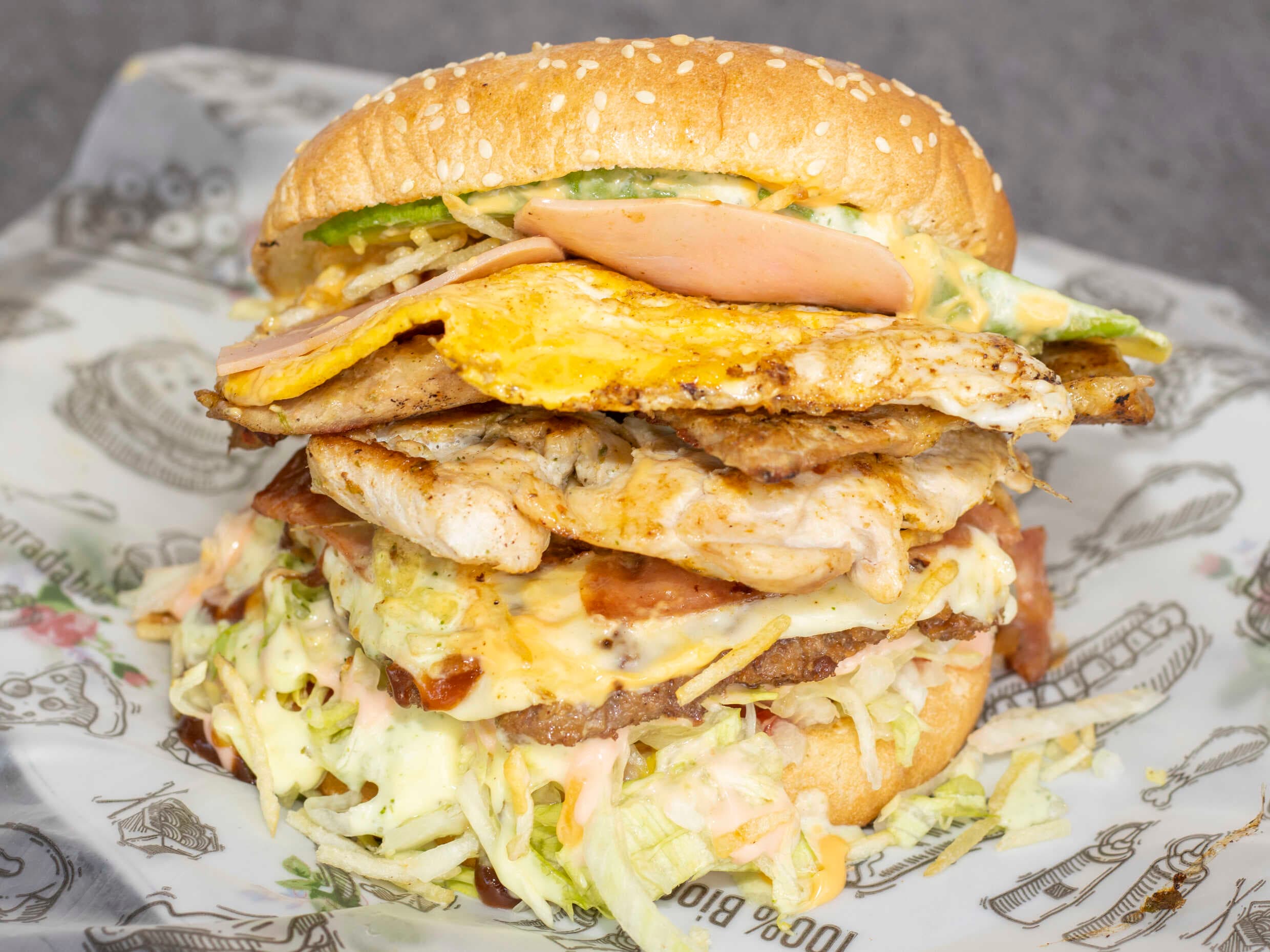 Hamburguesa Triple Full con Todo
