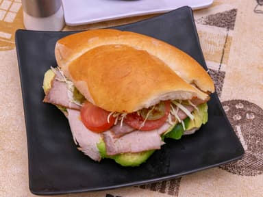Lonche Mixto Carnitas
