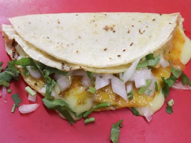 Quesadilla de Maiz con Barbacoa