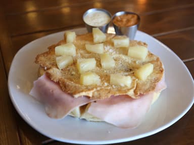 Waffle Hawaiano