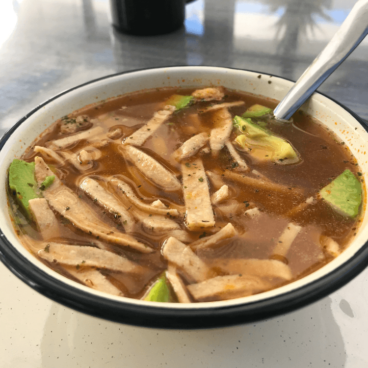 Sopa de Tortilla*
