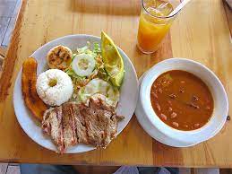 Menú del día con Chicharrón
