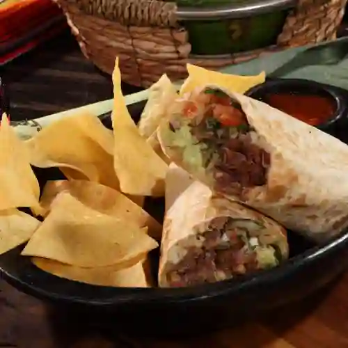Burrito de Fajitas + Totopos