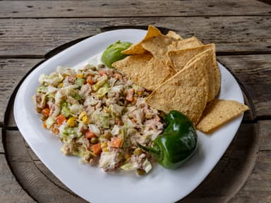 Ensalada de Atún con Totopos.