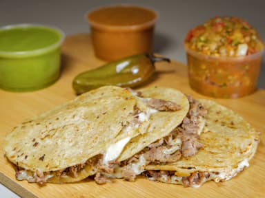 Quesicarnes de Bistec Maíz (3 Pzas).