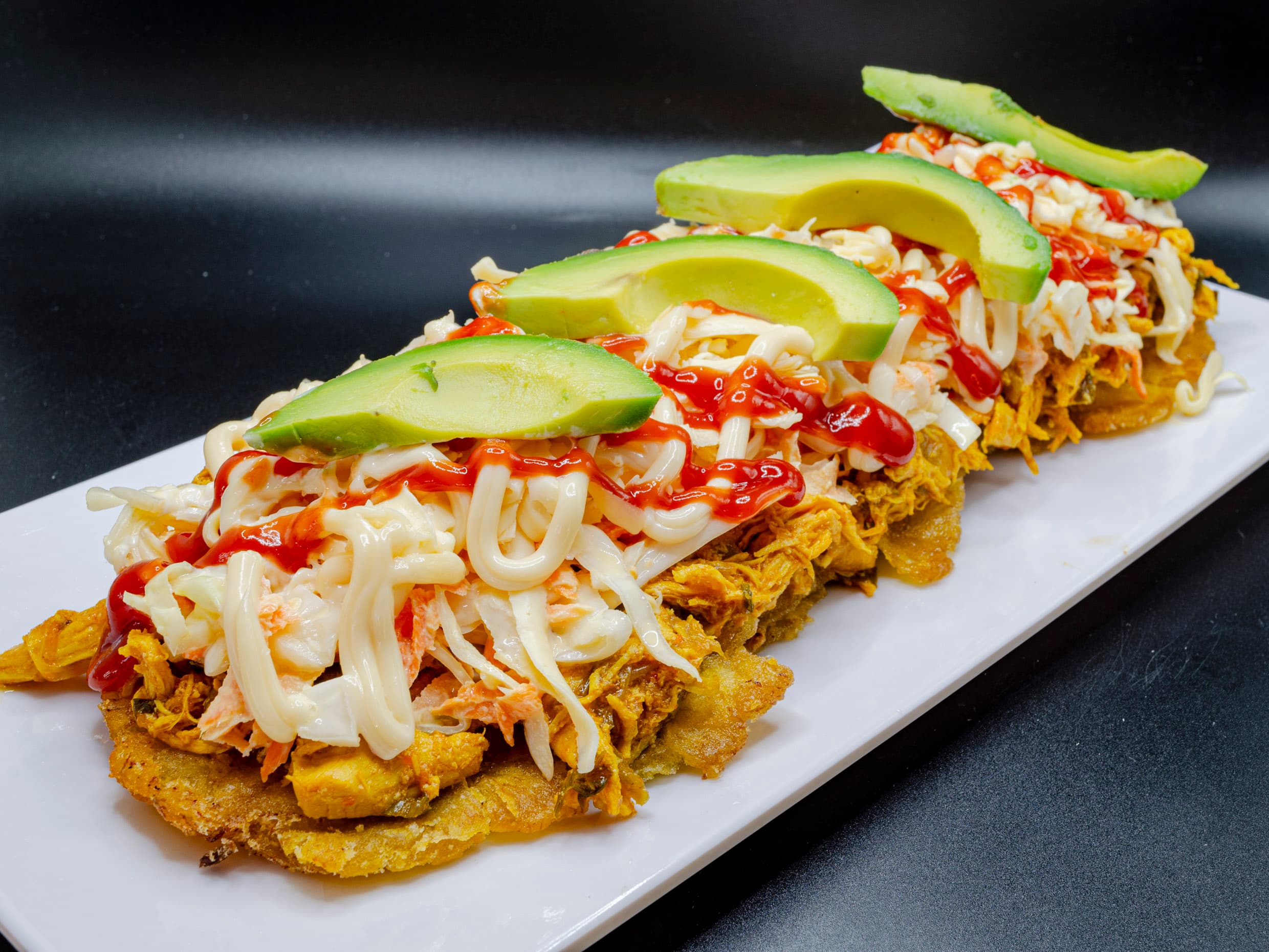 patacon caraqueño de pollo