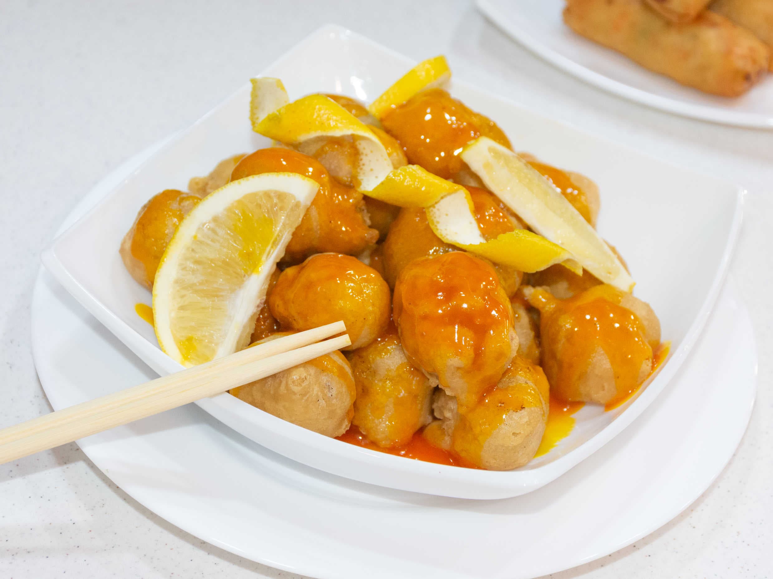 1/2 Orden Pollo a la Naranja 细盒广东鸡