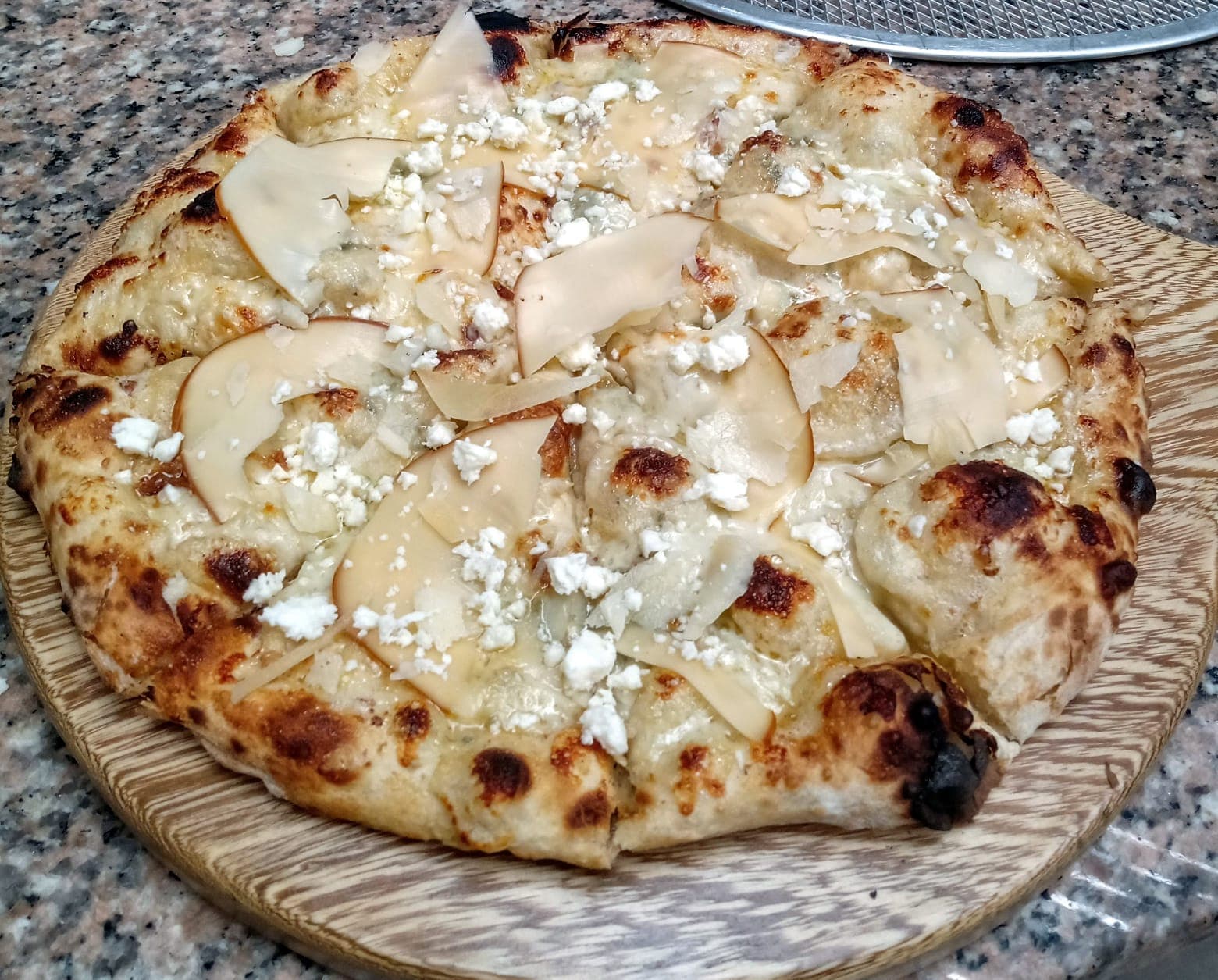 Pizza Clásica 8 Porciones 🍕.