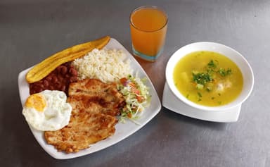 Ejecutivo de carne Desmechada 120gr