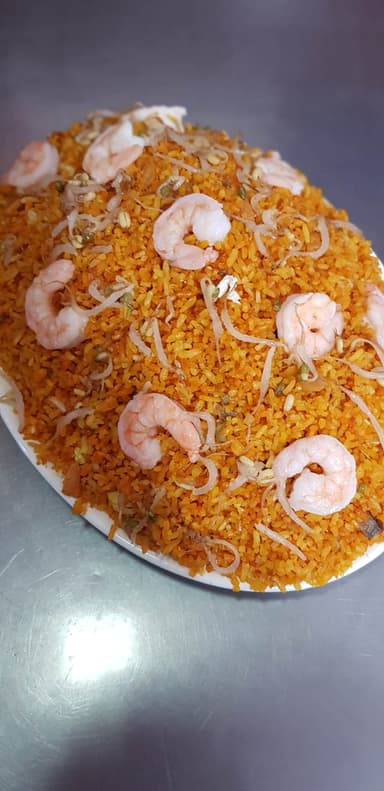 Chow Fan de Pollo y Camarón Medio