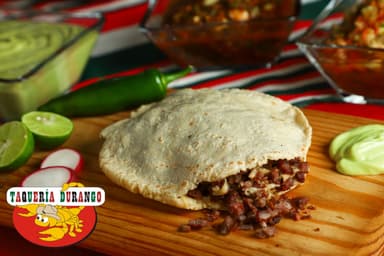 Embarazada de Chicharrón en Salsa Verde