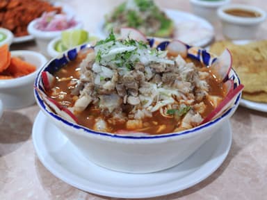 Pozole Grande de Surtida de Puerco