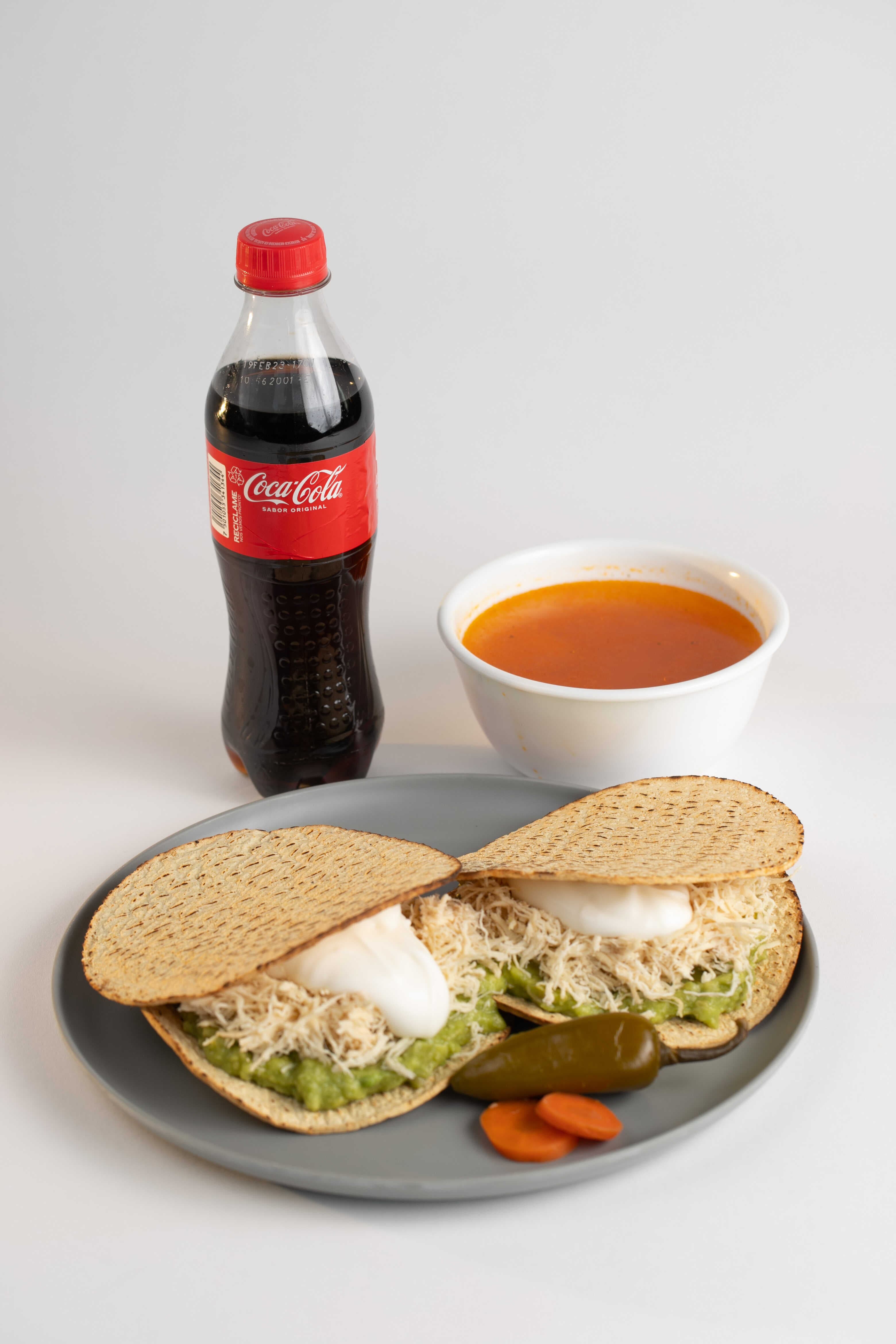 Combo Light (2Tostadas + 1 Compl + 1 Refresco)