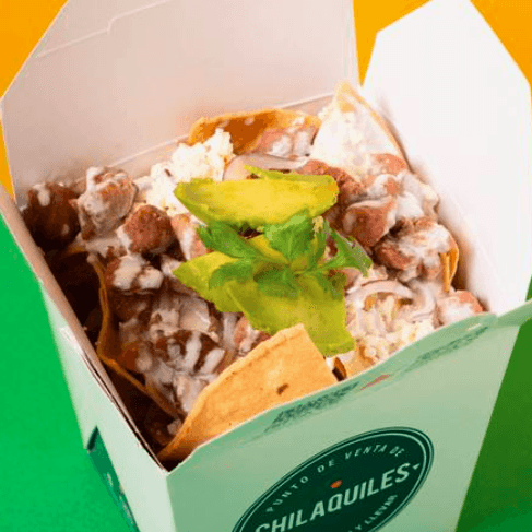 Chilaquiles con Arrachera