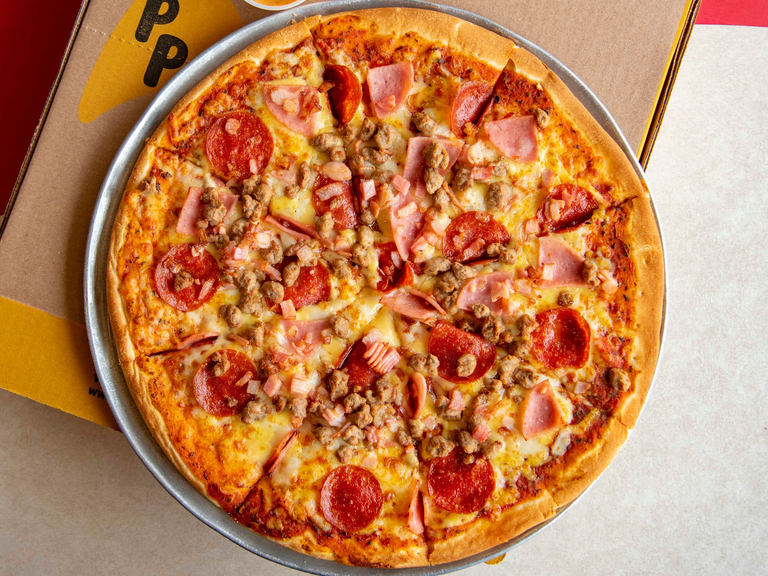 Pizza Carnes