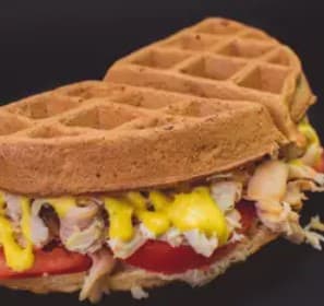 Waffle Pollo a la Brasa