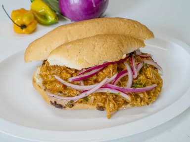 Torta de Cochinita