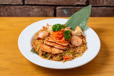 Pasta Oriental Mixta