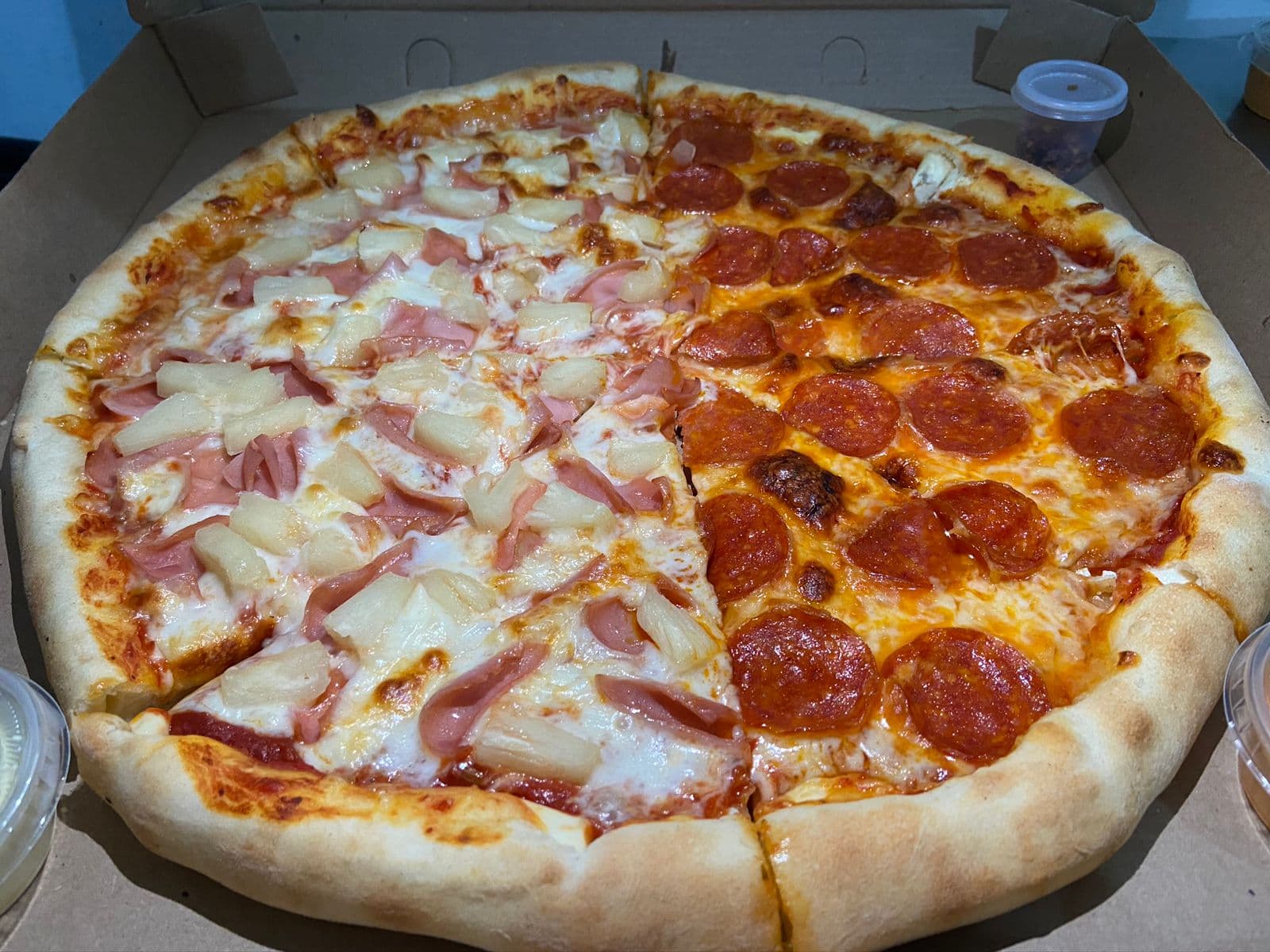 Pizza Mitad y Mitad 14”