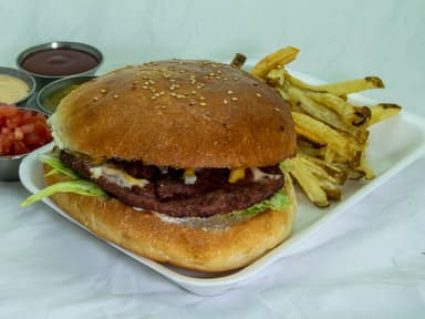 COMBO HAMBURGUESA-COCA 600ML